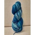 Aade Lõng Vironvilla 8/2 vyyhti monivärinen Turquoise-Blue n. 260g