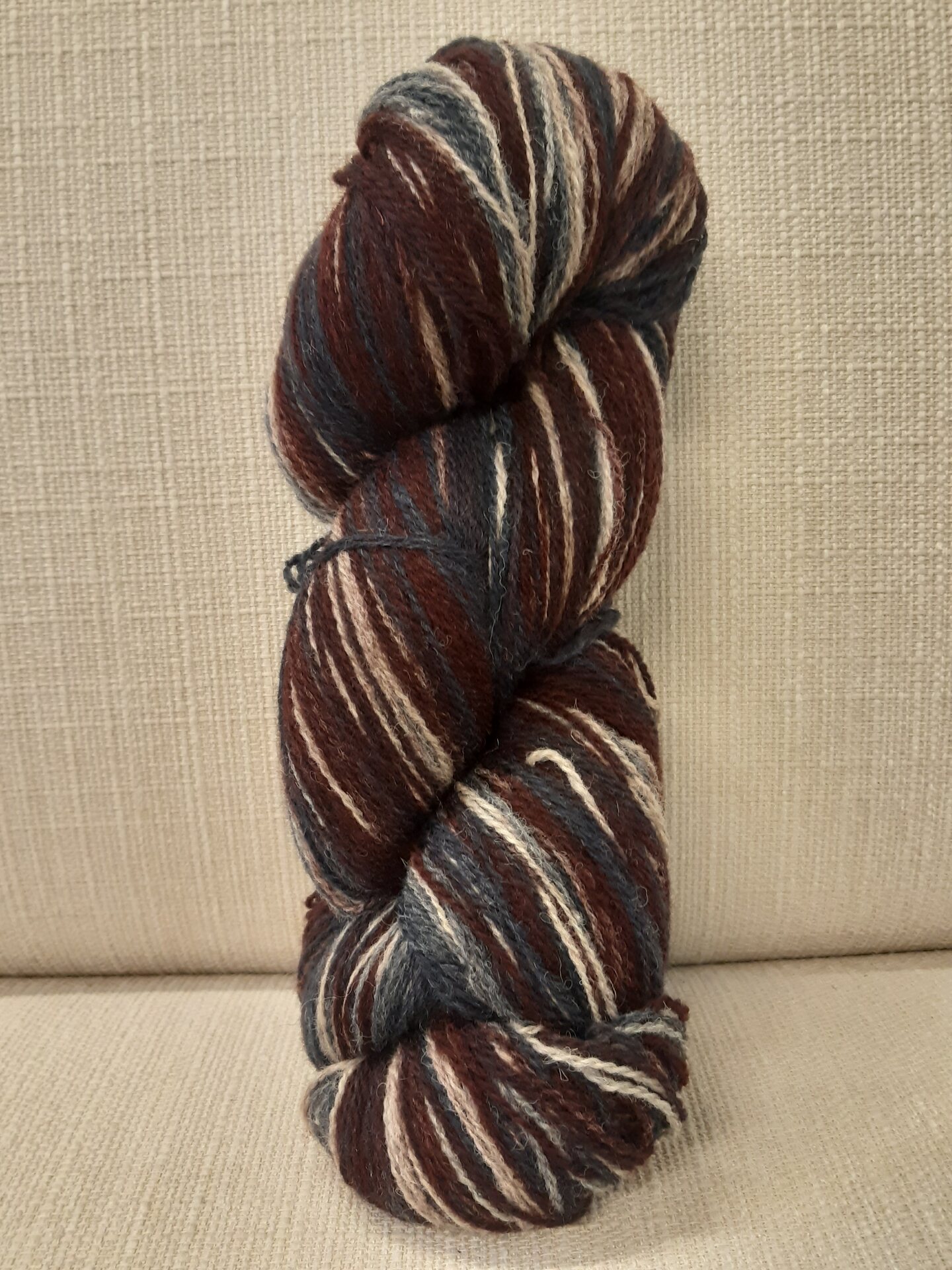 Aade Lõng Vironvilla 8/2 vyyhti monivärinen Burgundy-Blue n. 200g