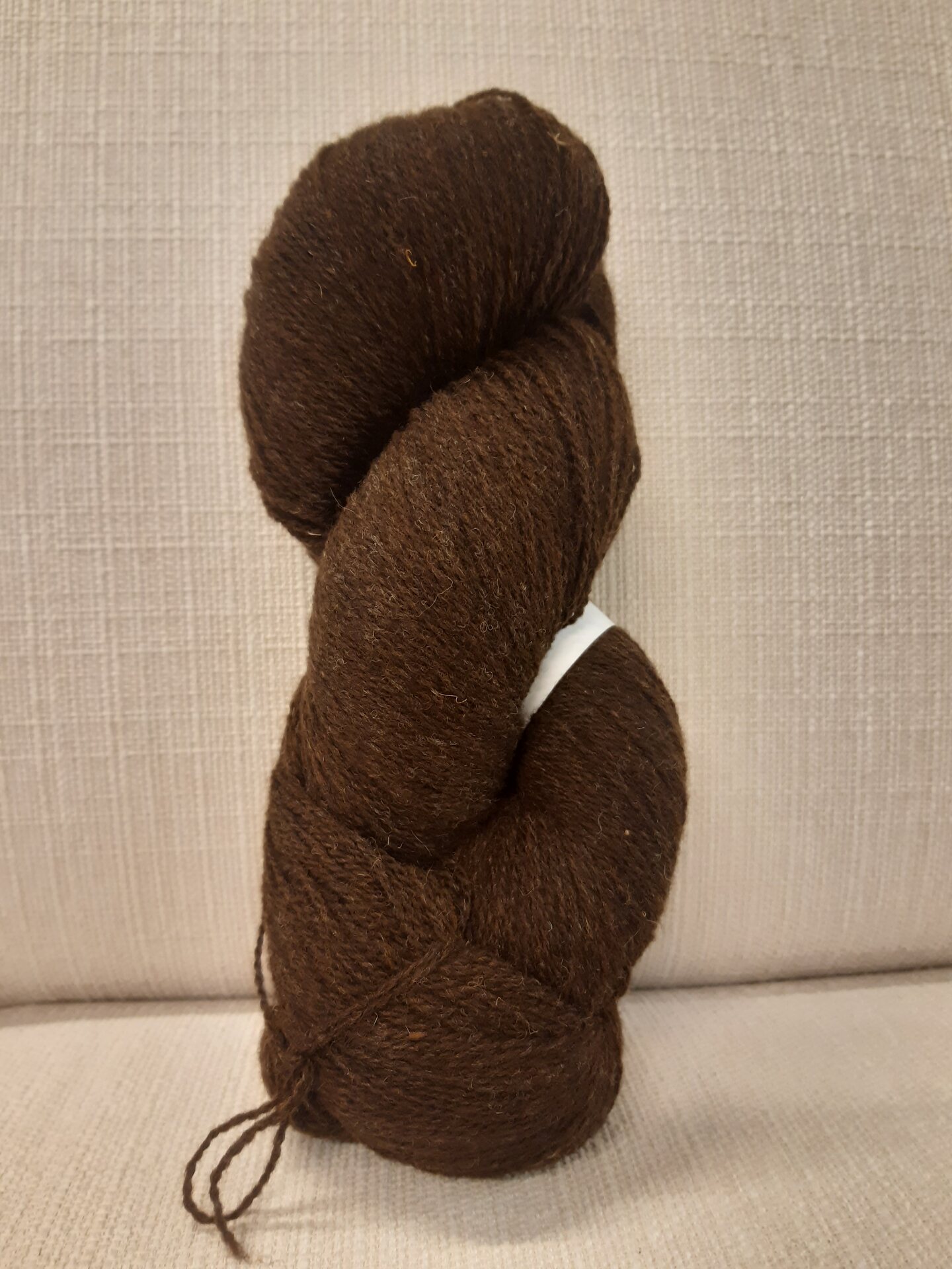 Aade Lõng Vironvilla 8/2 vyyhti yksivärinen Brown n. 200g