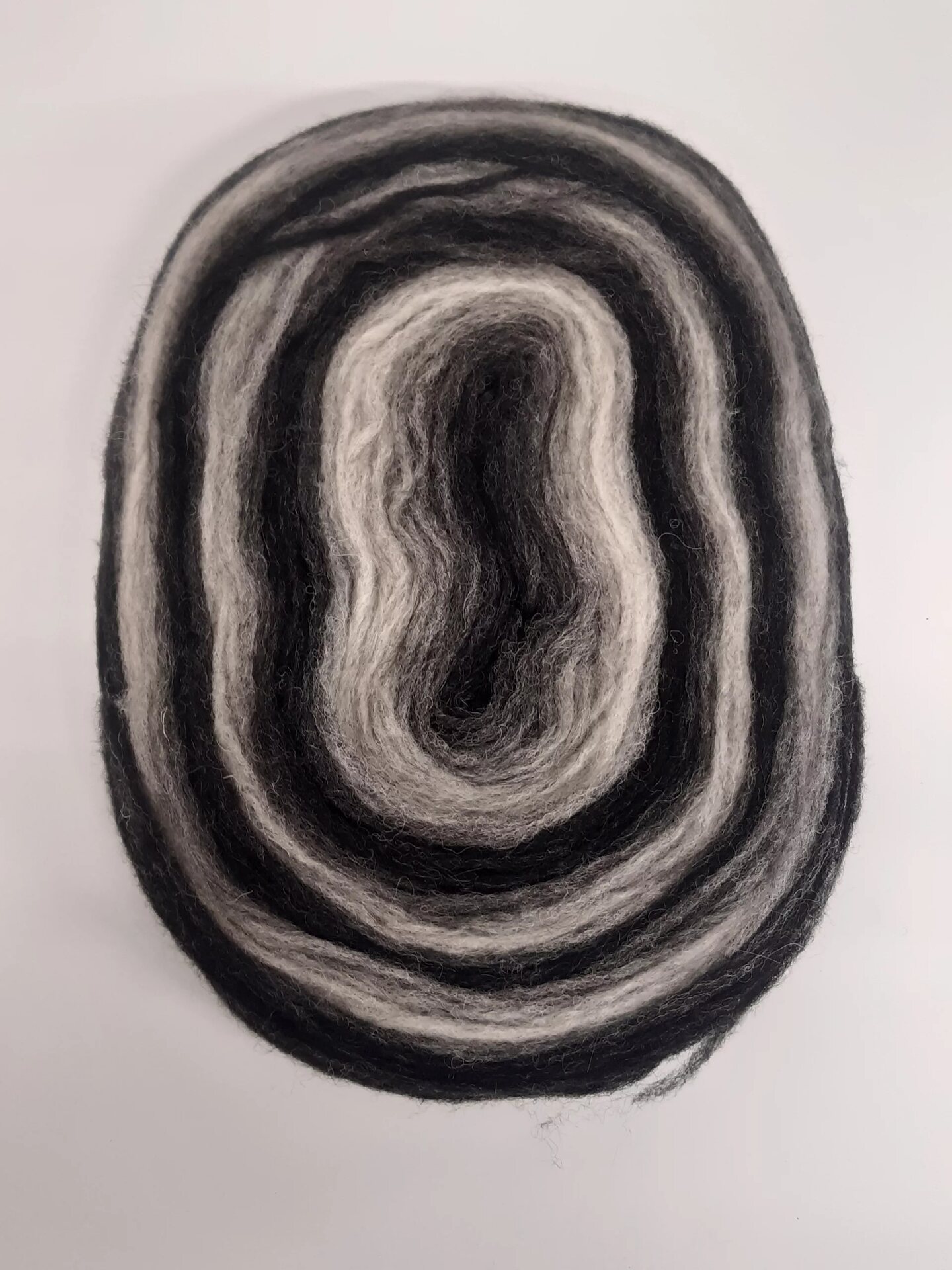 Lankapuodin hahtuva kiekkonen Musta ja kaekki harmmoot yli 140 g