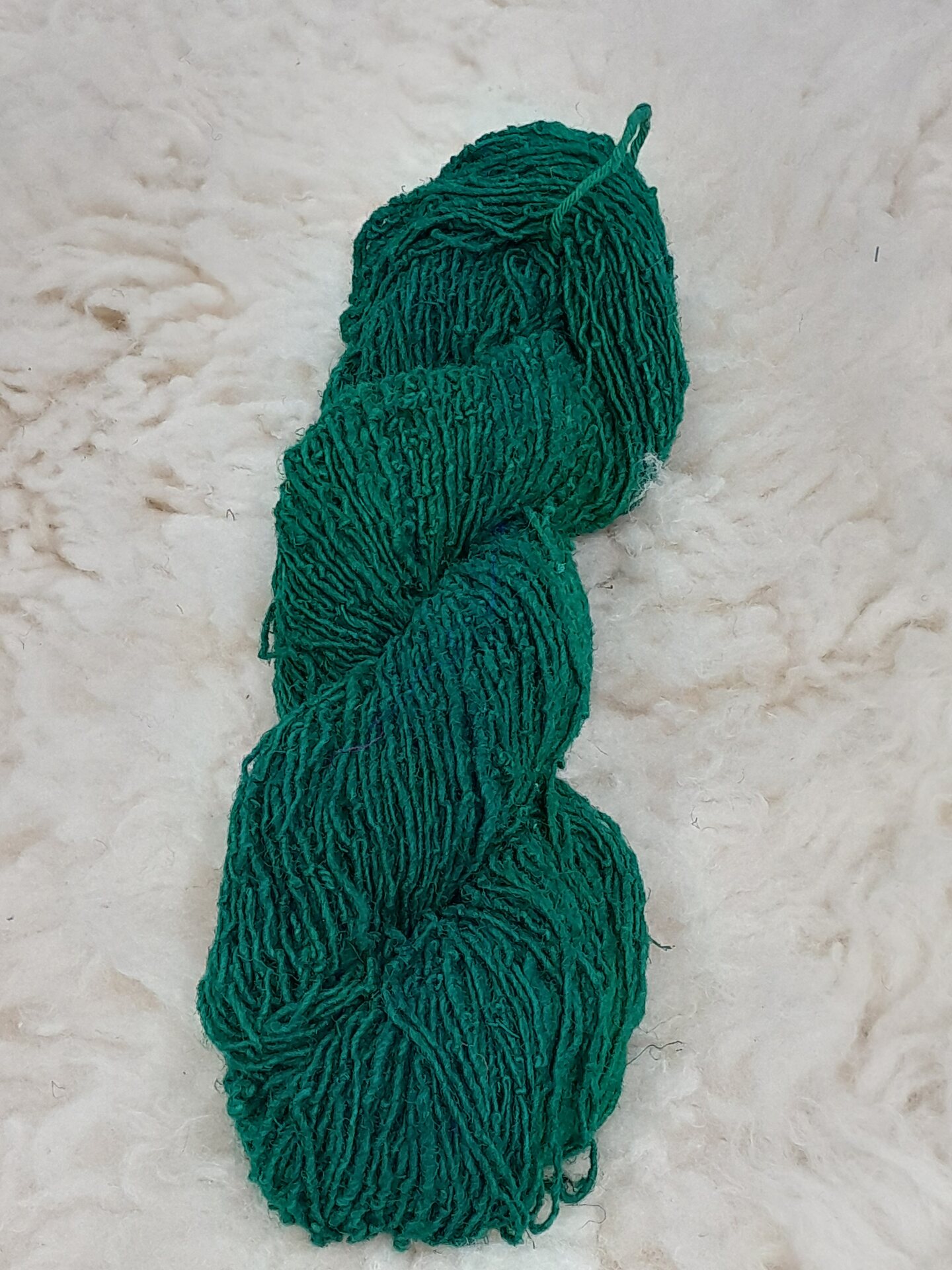 Nokkonen, konekehrätty Smaragdi