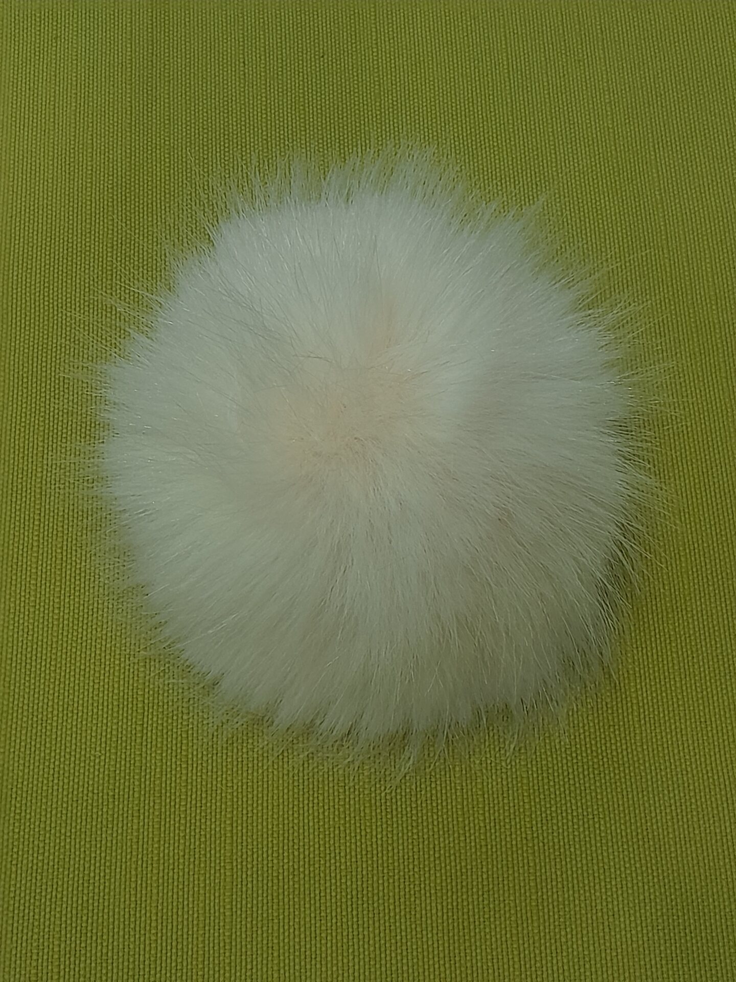 Muhkea tupsu 12cm Valkoinen