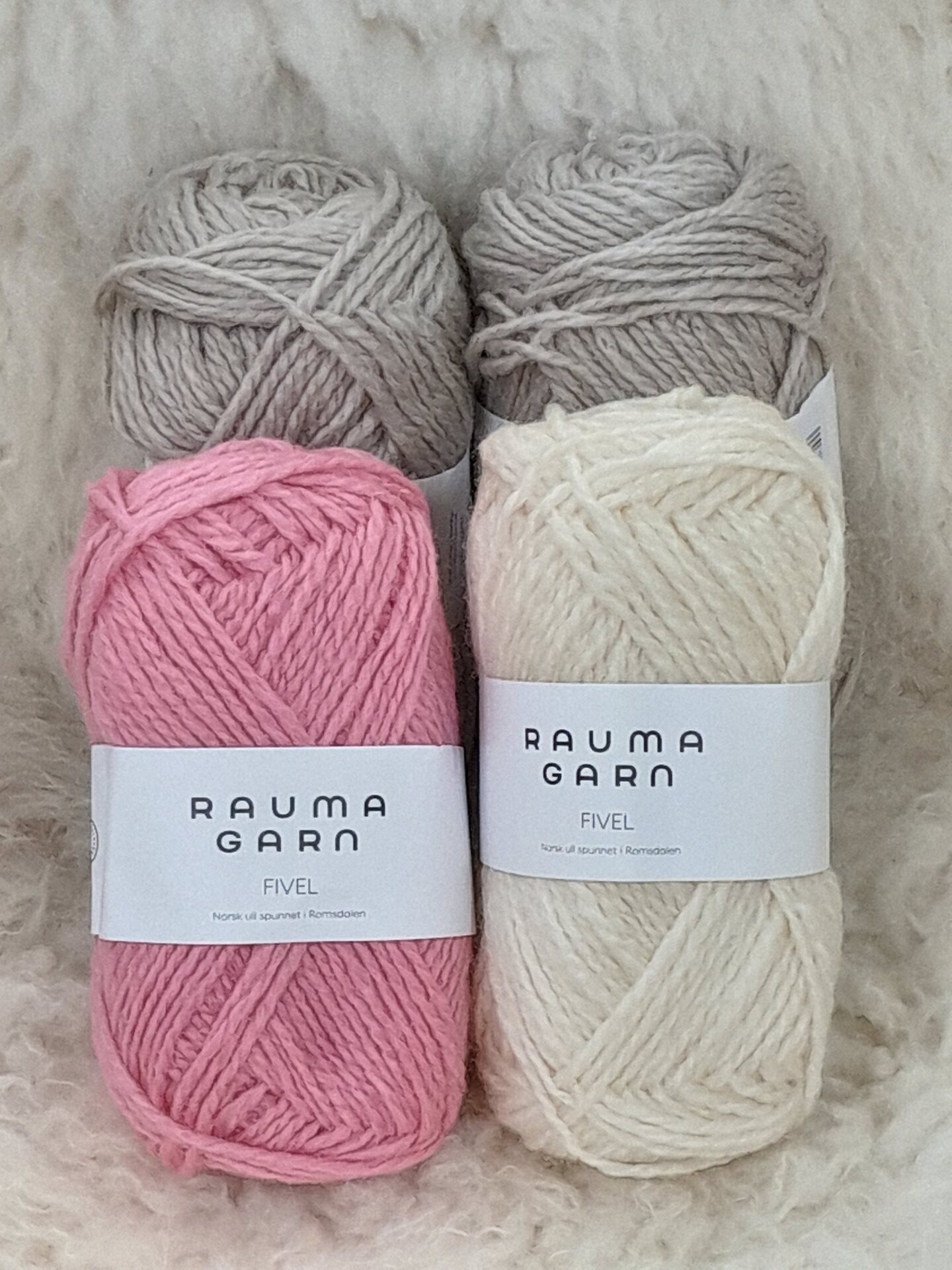 Kotikissa kauratyynyn suojus tekemispaketti Roosa