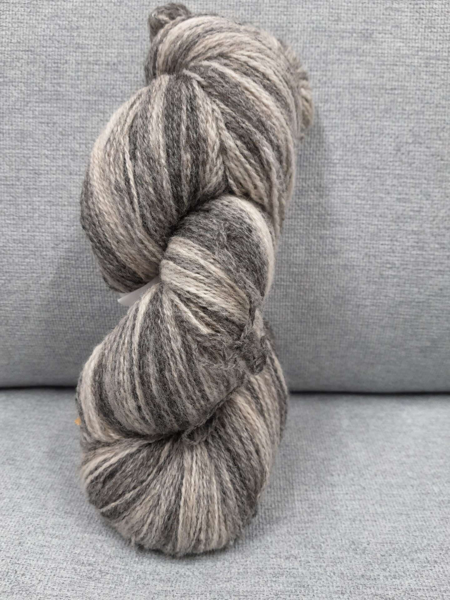 Aade Lõng Vironvilla 8/2 vyyhti monivärinen White-grey n. 240g