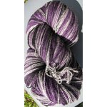 Aade Lõng Vironvilla 8/2 vyyhti monivärinen Black-Lila n. 230g