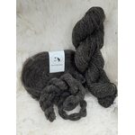 Polvijärven Kehräämö Karstalanka 2-säikeinen, 100g n. 200m Lampaanmusta