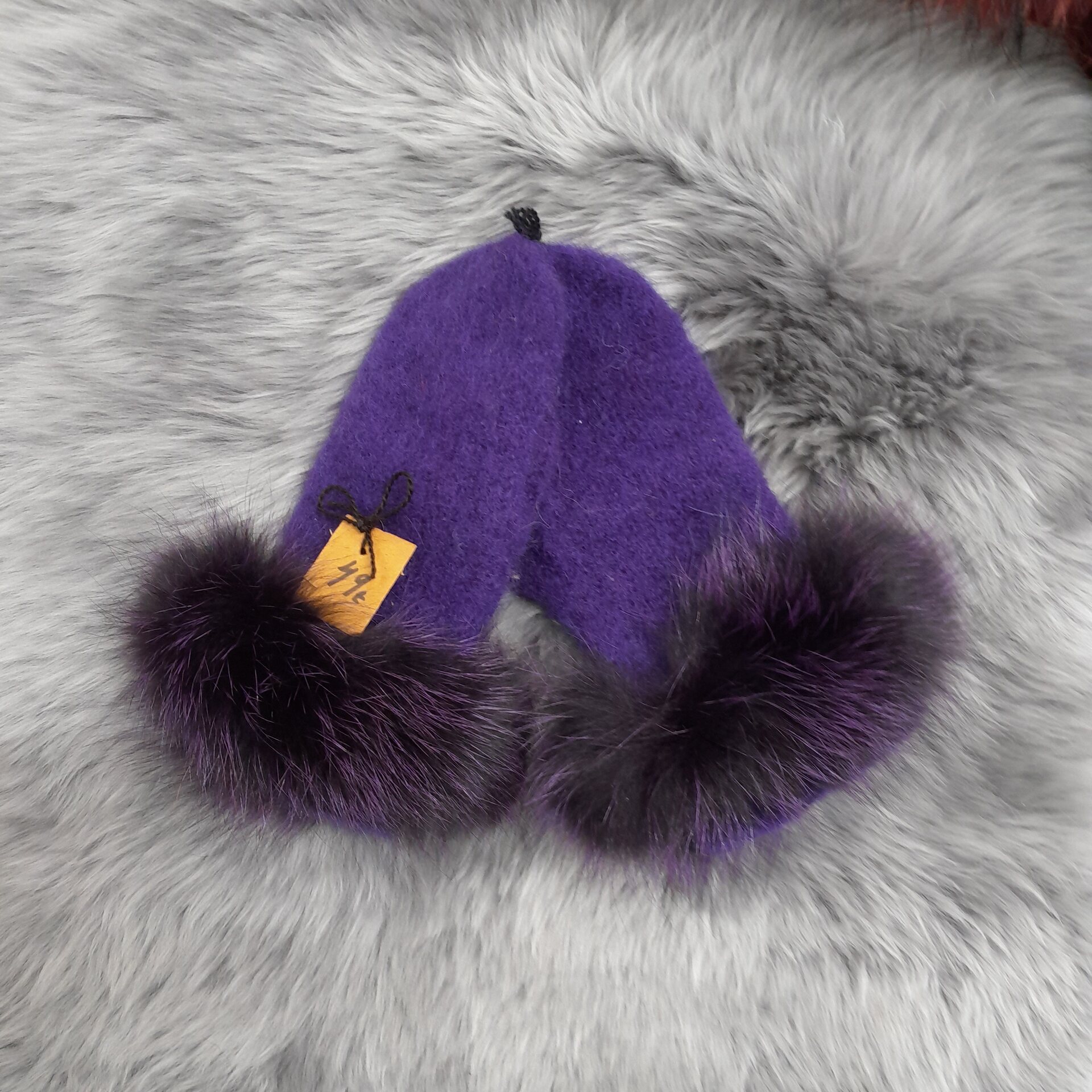 Tuula Tanner Vanutetut vanttuut turkiksella M