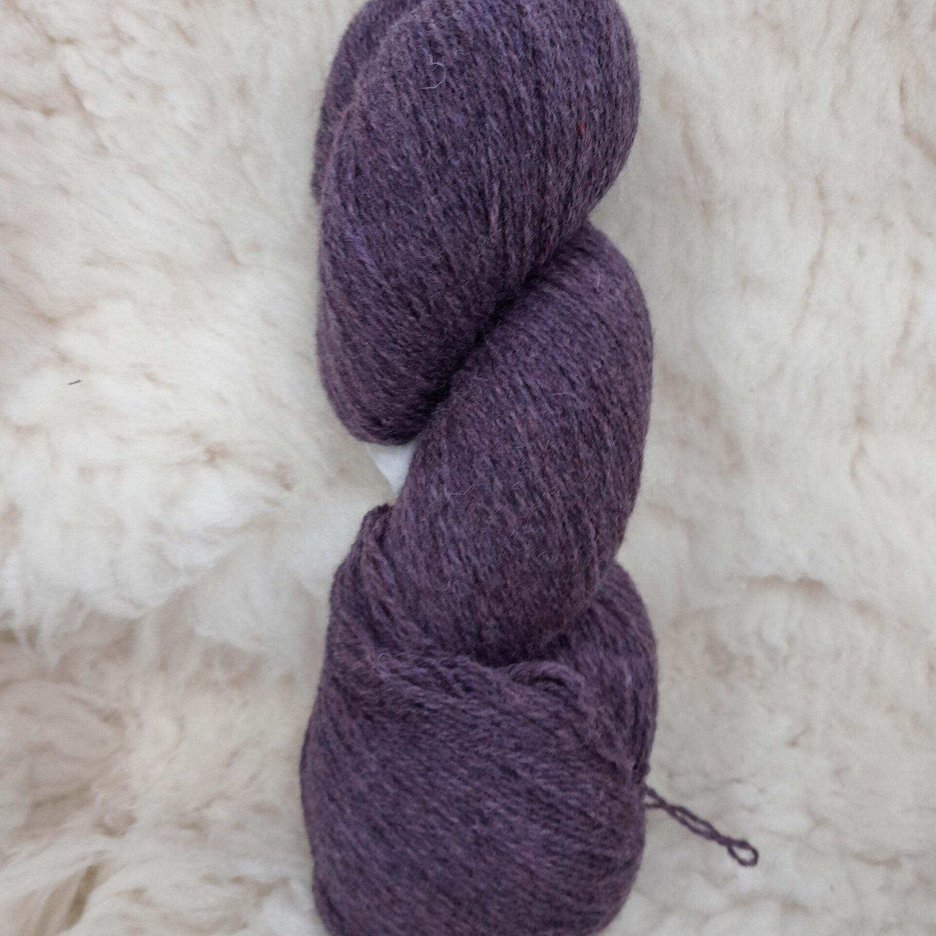 Aade Lõng Vironvilla 8/2 vyyhti yksivärinen Soft violet n. 220g