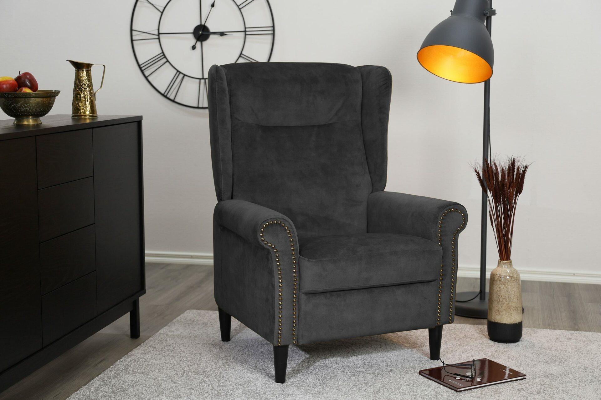 Huonekalukeidas-mallisto Madeleine lepotuoli Mea Musta 760