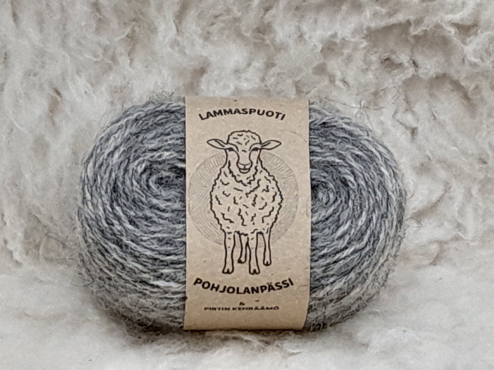 Lammaspuoti Pohjolanpässi Gotlanninlampaan karstalanka Vaalea harmaa