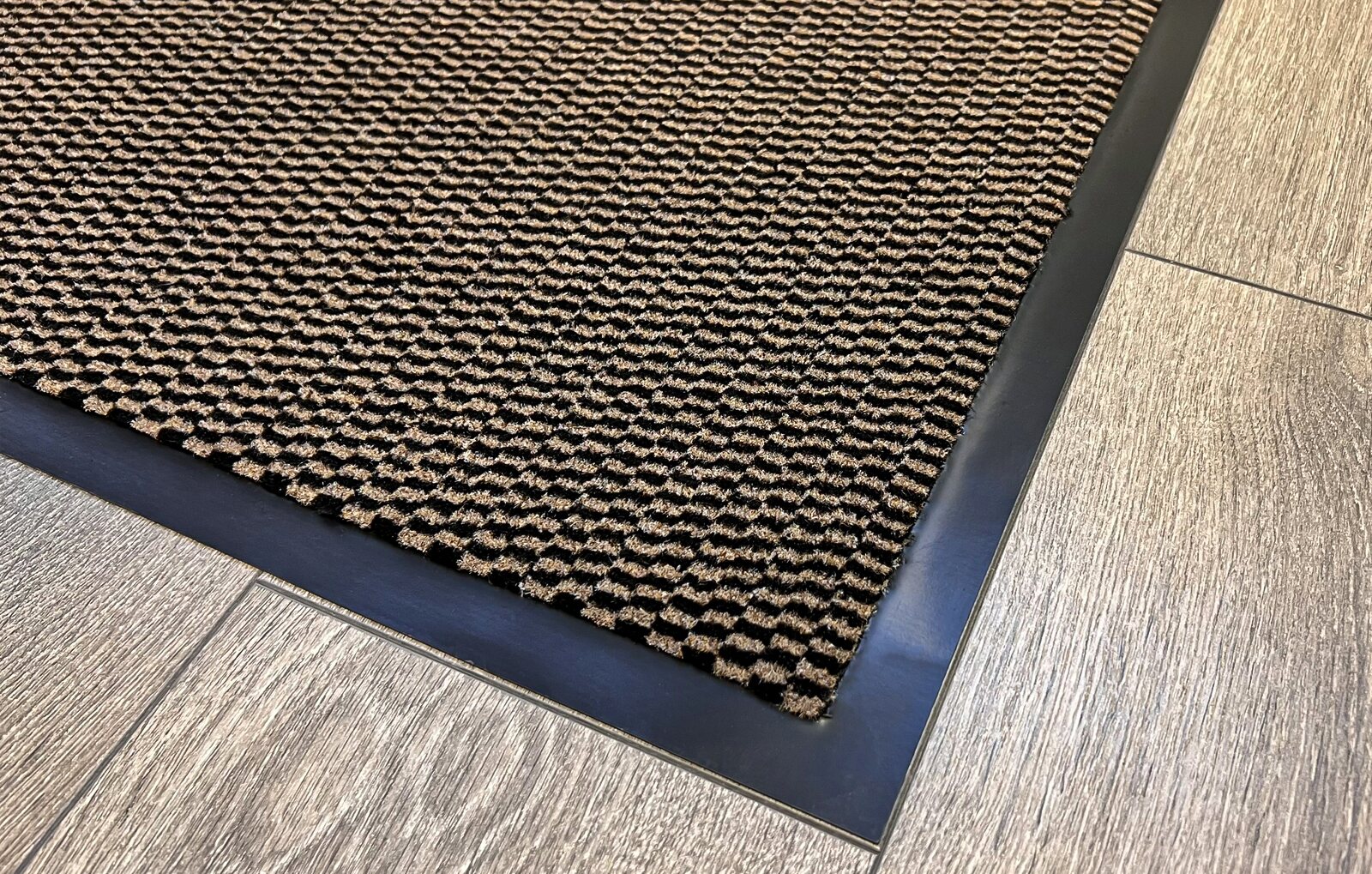 Nordium Stocksund Tiger kuramatto Ruskea