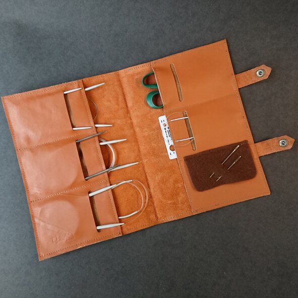 Huhtadesign Pyöröpuikkolompakko nahkaa Brun