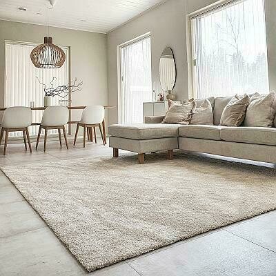 Roihu keskilattiamatto 160x230cm Luonnonvalkoinen 050