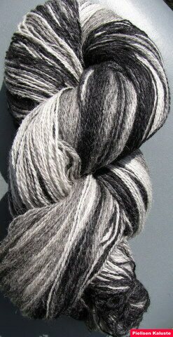 Aade Lõng Vironvilla 8/2 vyyhti monivärinen Black-white n. 270g