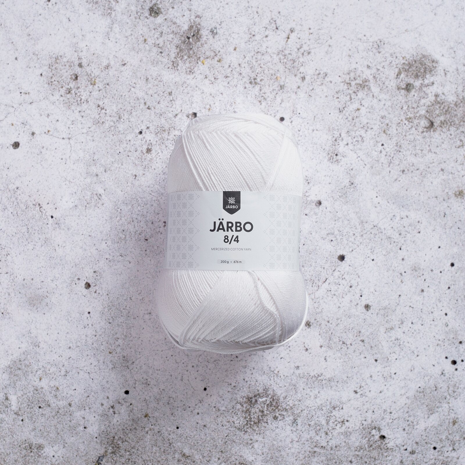 Järbo Garn 8/4 puuvillalanka 200g kerässä 2210 White