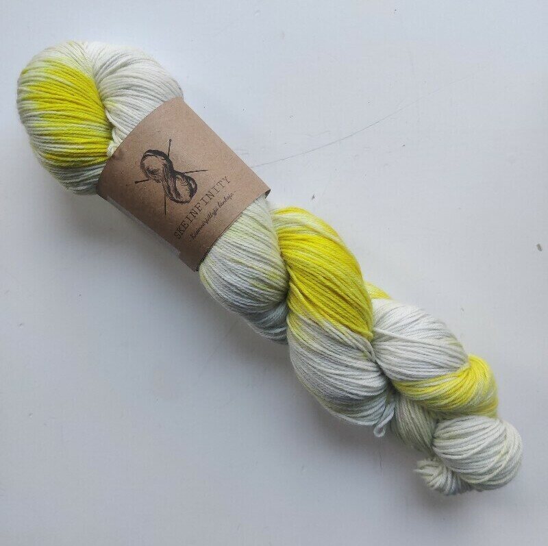 Skeinfinity Ohkanen merinosukkanen Salama