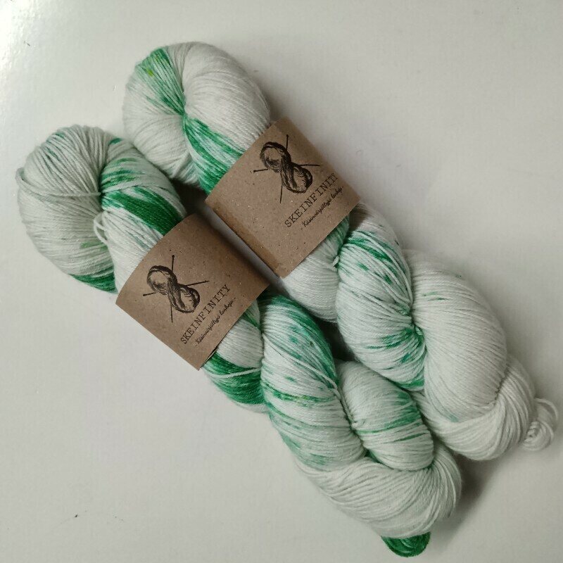 Skeinfinity Ohkanen merinosukkanen KevätKorsi