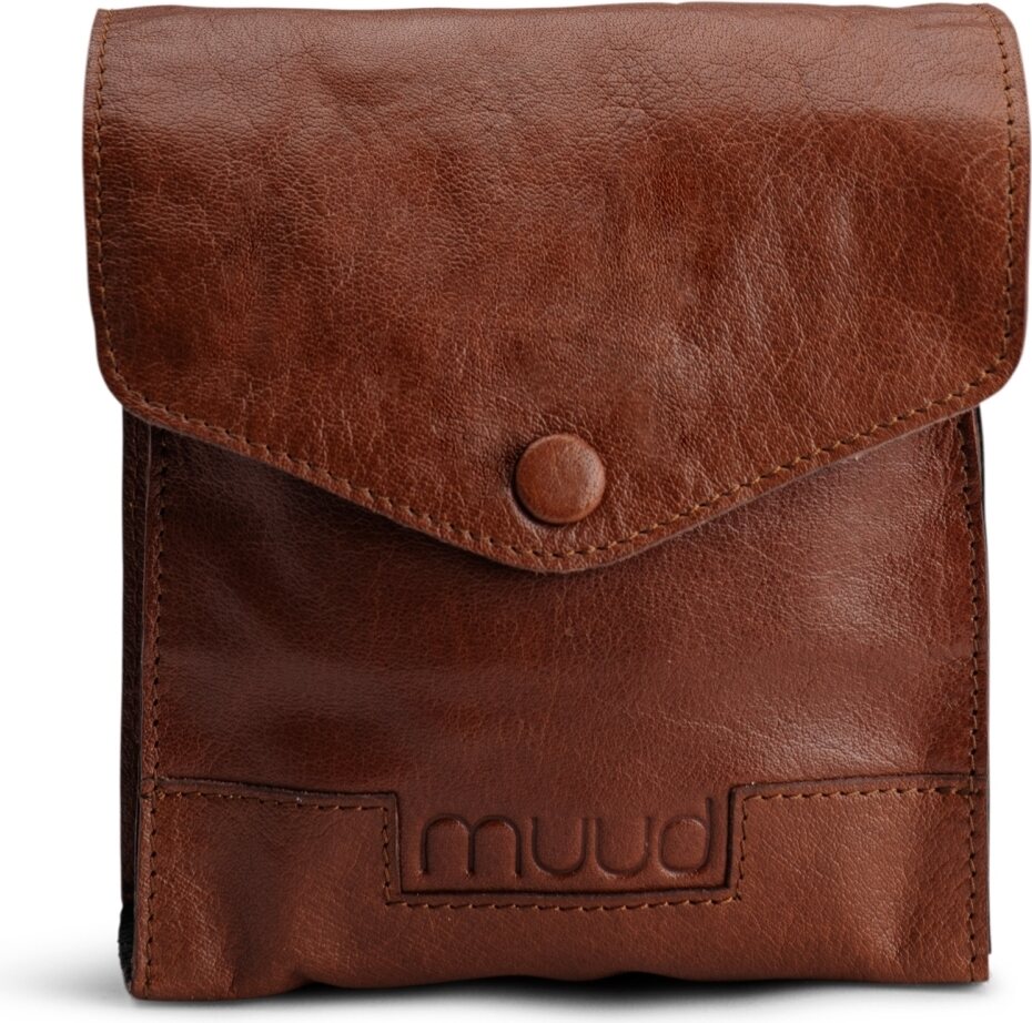 Muud Betina pyöröpuikkokotelo Rich Brown